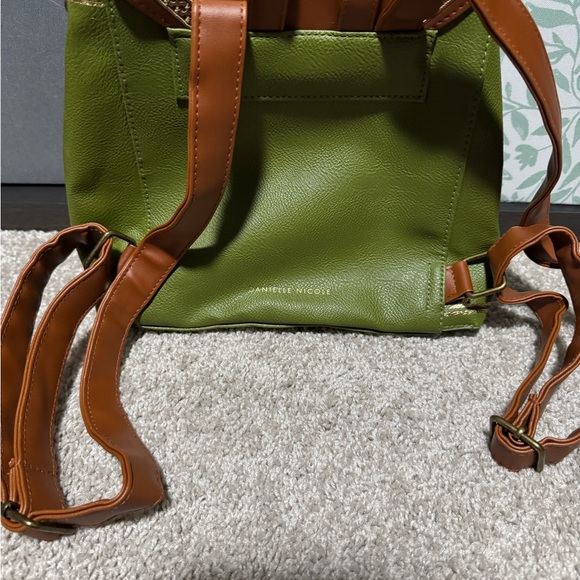 Danielle Nicole Legend of Zelda mini Backpack - Picture 2 of 5